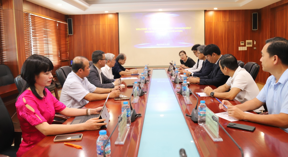 VAA, EMS hợp tác thúc đẩy giao thương và đào tạo các ngành công nghệ mũi nhọn