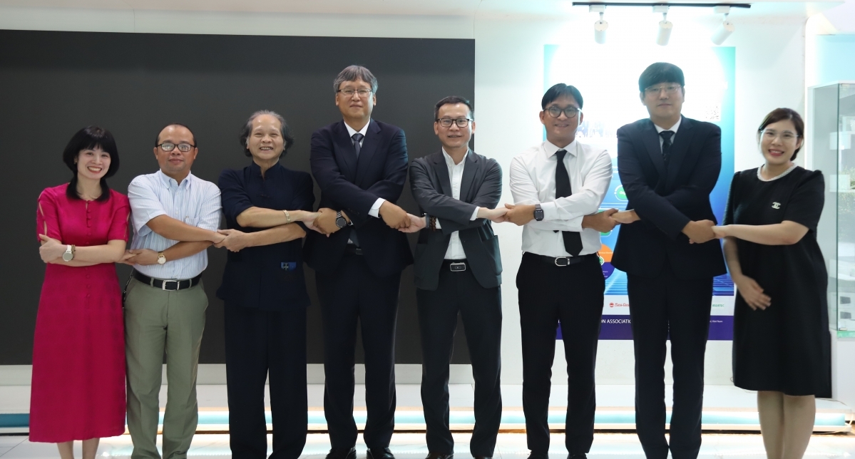 VAA, EMS hợp tác thúc đẩy giao thương và đào tạo các ngành công nghệ mũi nhọn