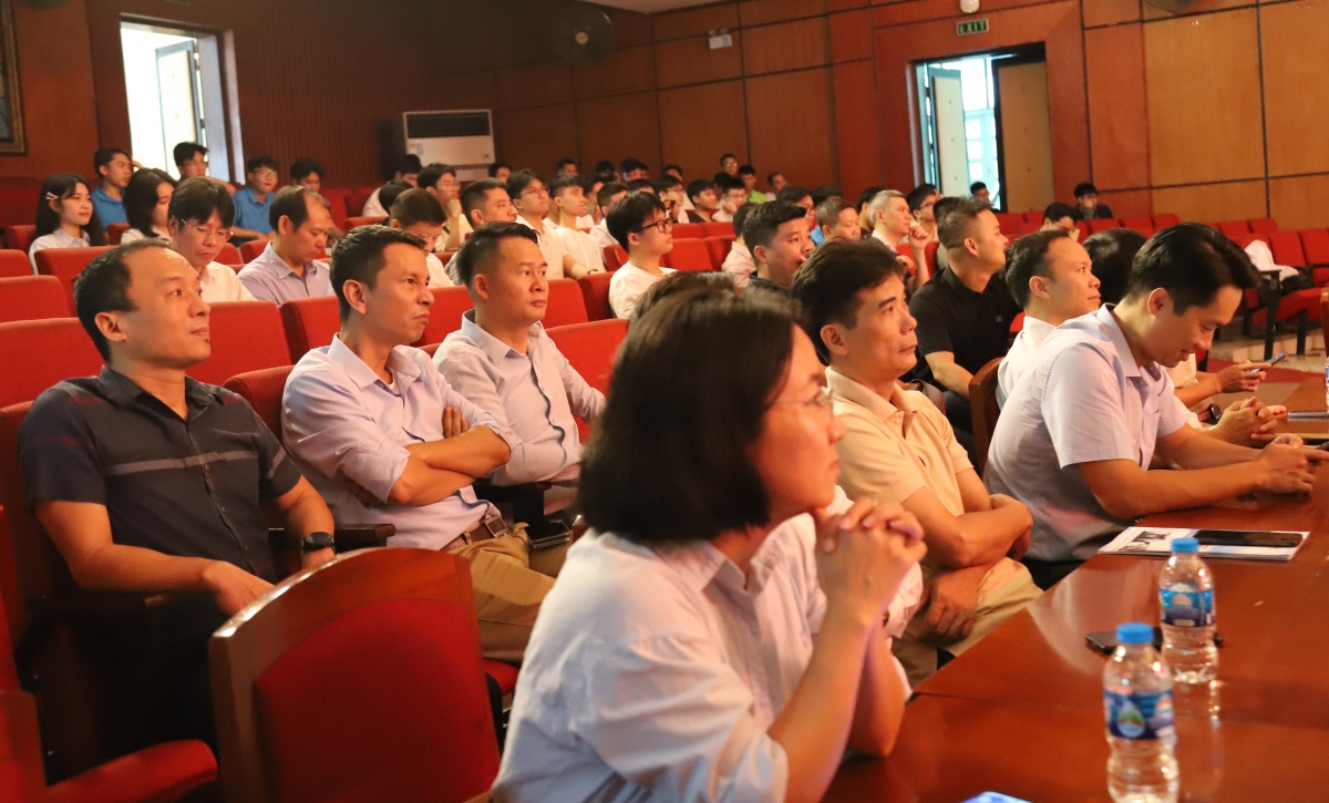 Hành trình 30 năm đào tạo Kỹ sư Tự động hóa của Trường Đại học Giao thông Vận tải