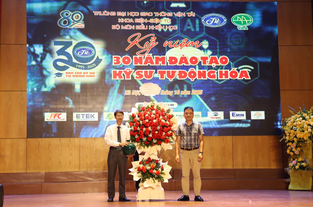 Hành trình 30 năm đào tạo Kỹ sư Tự động hóa của Trường Đại học Giao thông Vận tải