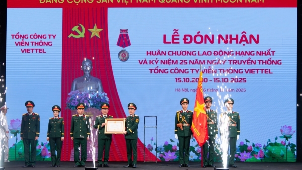 Viettel Telecom đón nhận Huân chương Lao động hạng Nhất, hướng tới trở thành công ty công nghệ toàn cầu