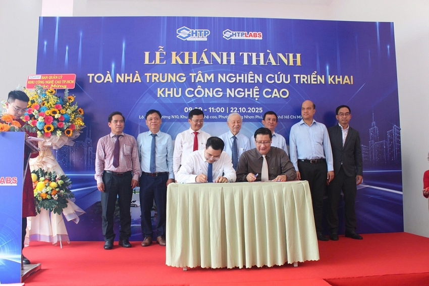 VRA ký kết hợp tác chiến lược với SHTPLabs, thúc đẩy phát triển Robot và Tự động hóa Việt Nam