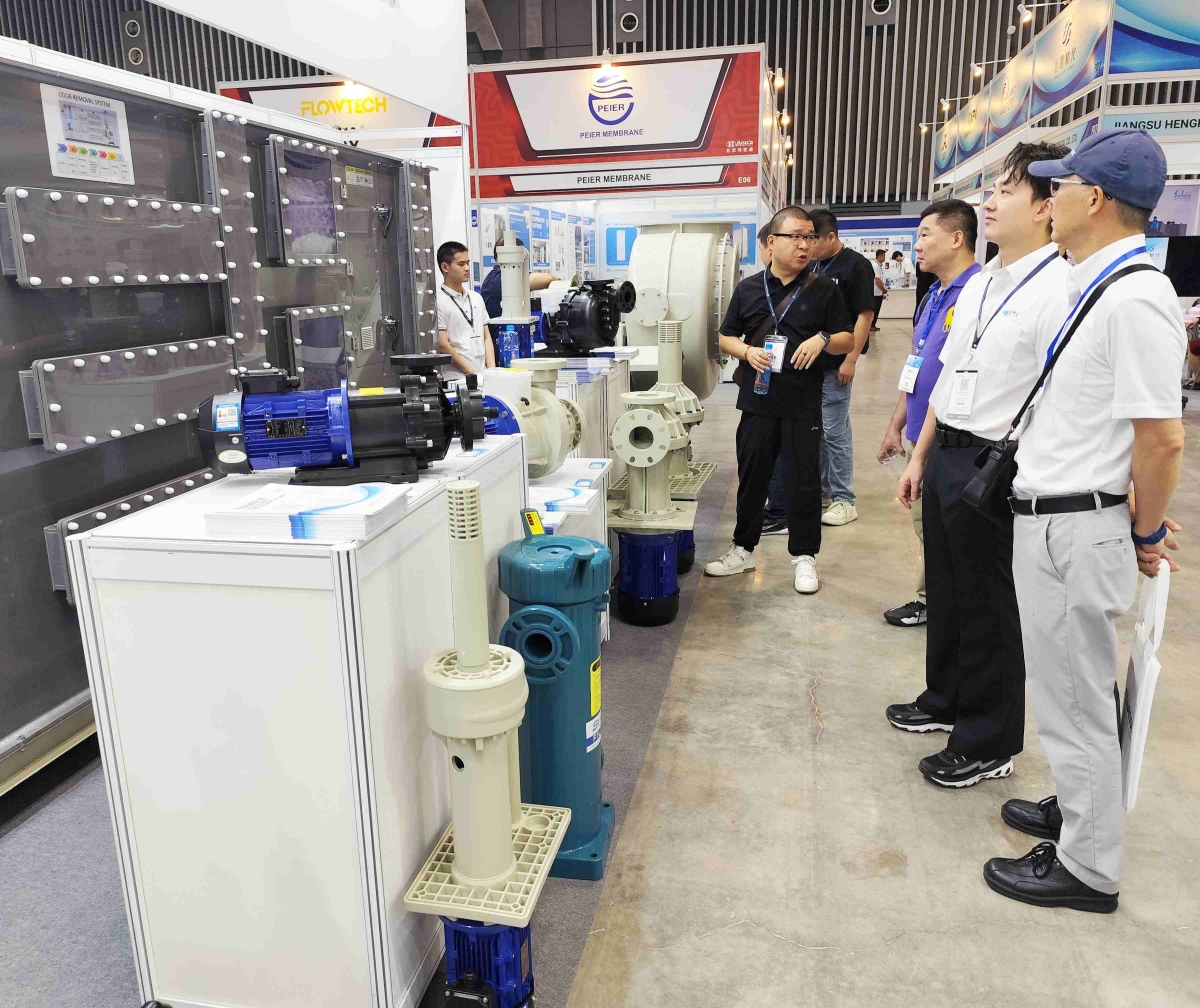 Chung tay bảo vệ và phát triển bền vững nghành nước Việt Nam Chung tay bảo vệ và phát triển bền vững nghành nước Việt Nam