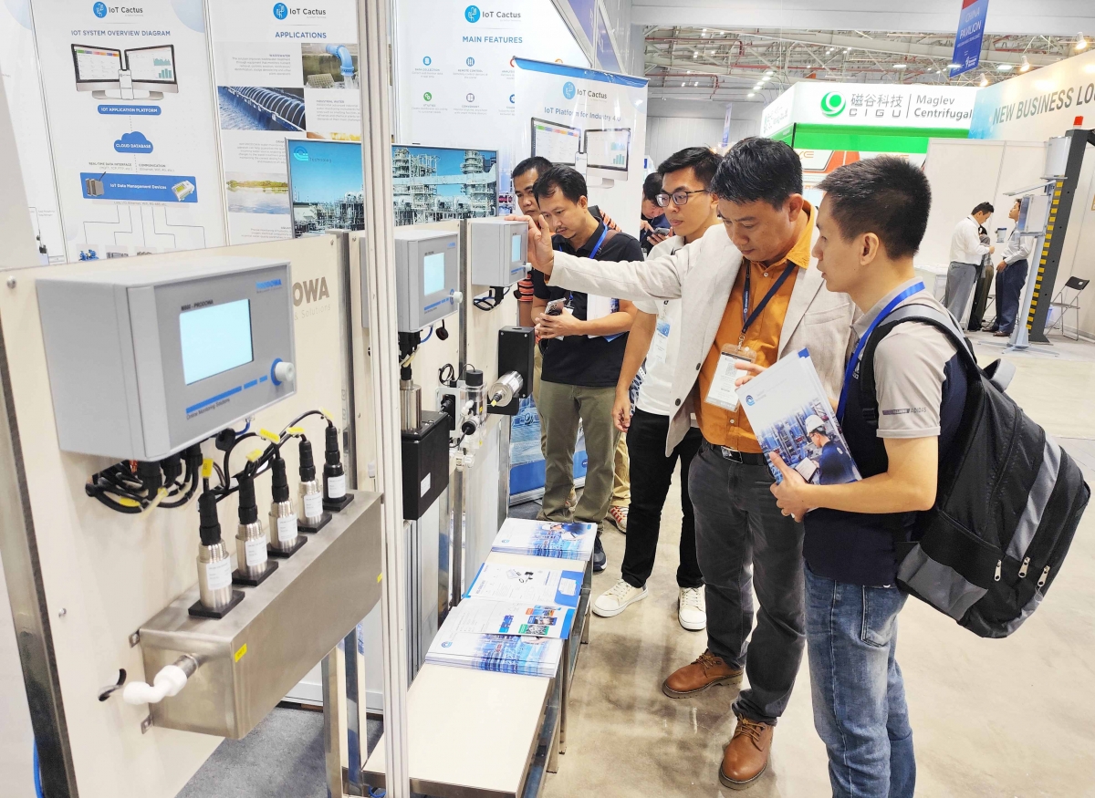 Chung tay bảo vệ và phát triển bền vững nghành nước Việt Nam Chung tay bảo vệ và phát triển bền vững nghành nước Việt Nam