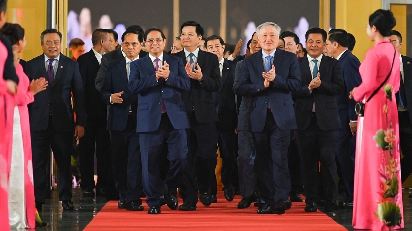 Thủ tướng Phạm Minh Chính: Hội chợ Mùa Thu thúc đẩy doanh nghiệp Việt chuyển đổi số
