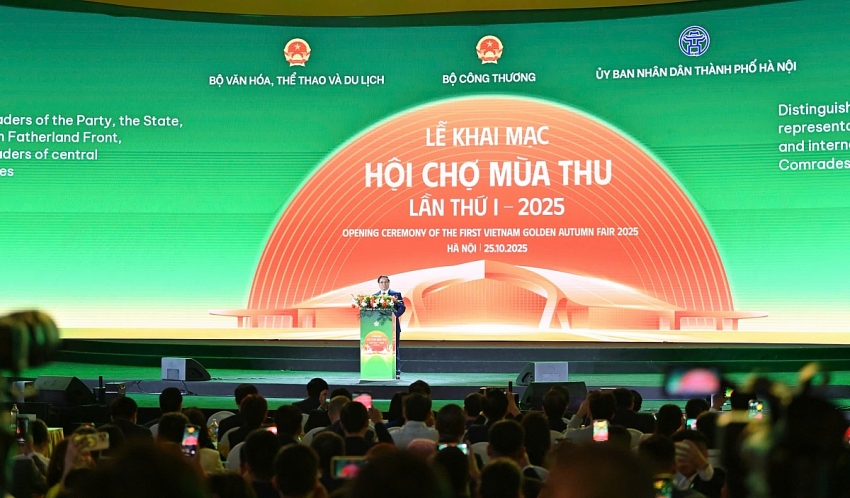 Thủ tướng Phạm Minh Chính: Hội chợ Mùa Thu thúc đẩy doanh nghiệp Việt chuyển đổi số Thủ tướng Phạm Minh Chính: Hội chợ Mùa Thu thúc đẩy doanh nghiệp Việt chuyển đổi số