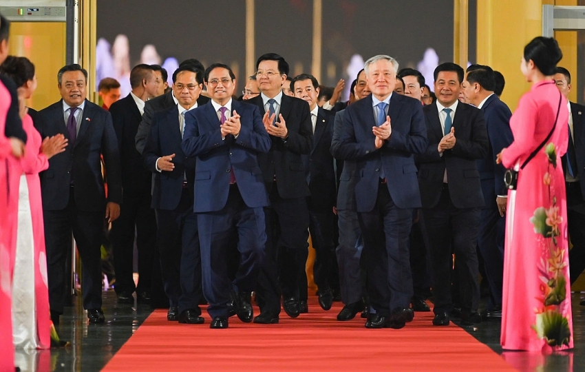 Thủ tướng Phạm Minh Chính: Hội chợ Mùa Thu thúc đẩy doanh nghiệp Việt chuyển đổi số Thủ tướng Phạm Minh Chính: Hội chợ Mùa Thu thúc đẩy doanh nghiệp Việt chuyển đổi số