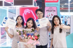 Trường THCS-THPT Tạ Quang Bửu được vinh danh là Trường học điển hình của Microsoft