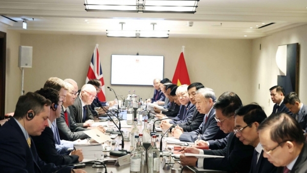 Tổng Bí thư Tô Lâm dự tọa đàm về trí tuệ nhân tạo và chip bán dẫn tại Anh