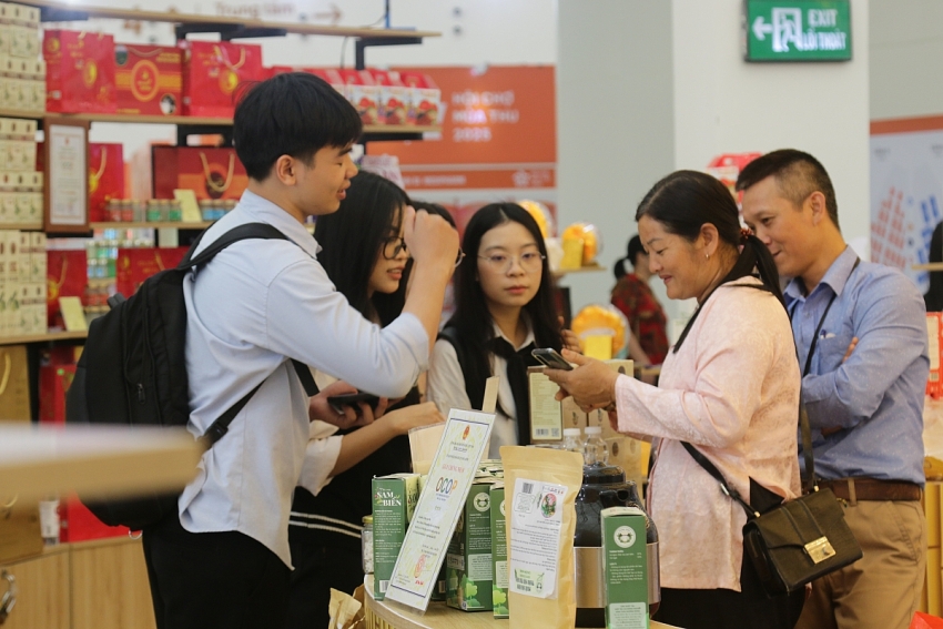 Hội chợ Mùa Thu 2025: Sức bật tiêu dùng, lan tỏa tinh thần hàng Việt