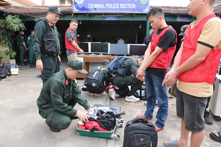 Công an Lai Châu phối hợp đột kích sào huyệt lừa đảo qua mạng hơn 300 tỉ đồng ở Campuchia