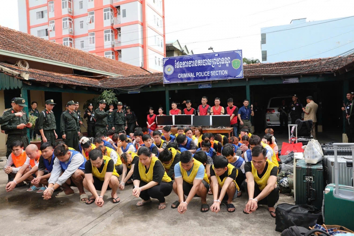 Công an tỉnh Lai Châu chủ trì phá chuyên án lừa đảo qua mạng hơn 300 tỷ đồng ở Campuchia