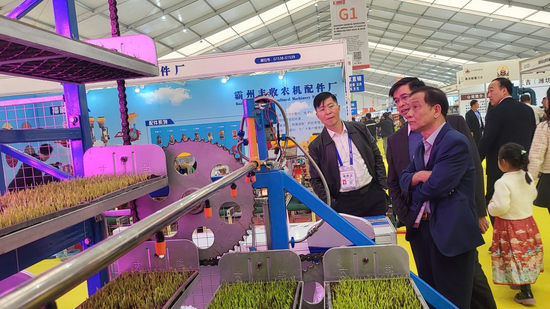 Triển lãm Máy Nông nghiệp Quốc tế: Điểm sáng công nghệ, mở đường cho hợp tác Việt - Trung