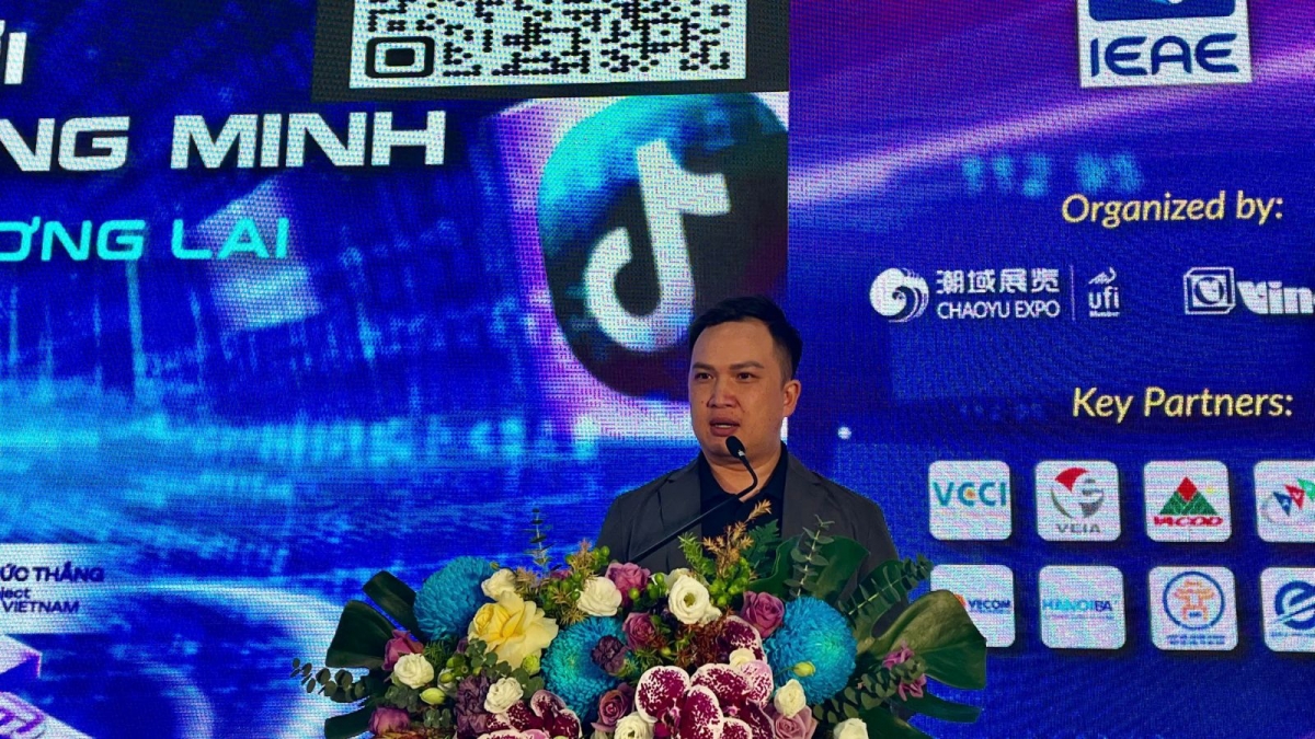 Sân chơi công nghệ đồng hành cùng giới trẻ bước vào kỷ nguyên AI Sân chơi công nghệ đồng hành cùng giới trẻ bước vào kỷ nguyên AI