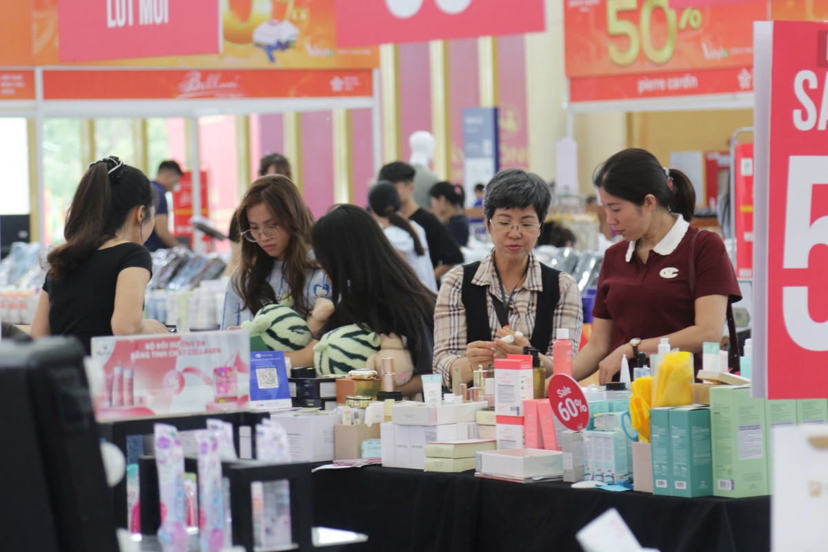 Online Friday 2025: Xây dựng môi trường mua sắm trực tuyến an toàn và tin cậy