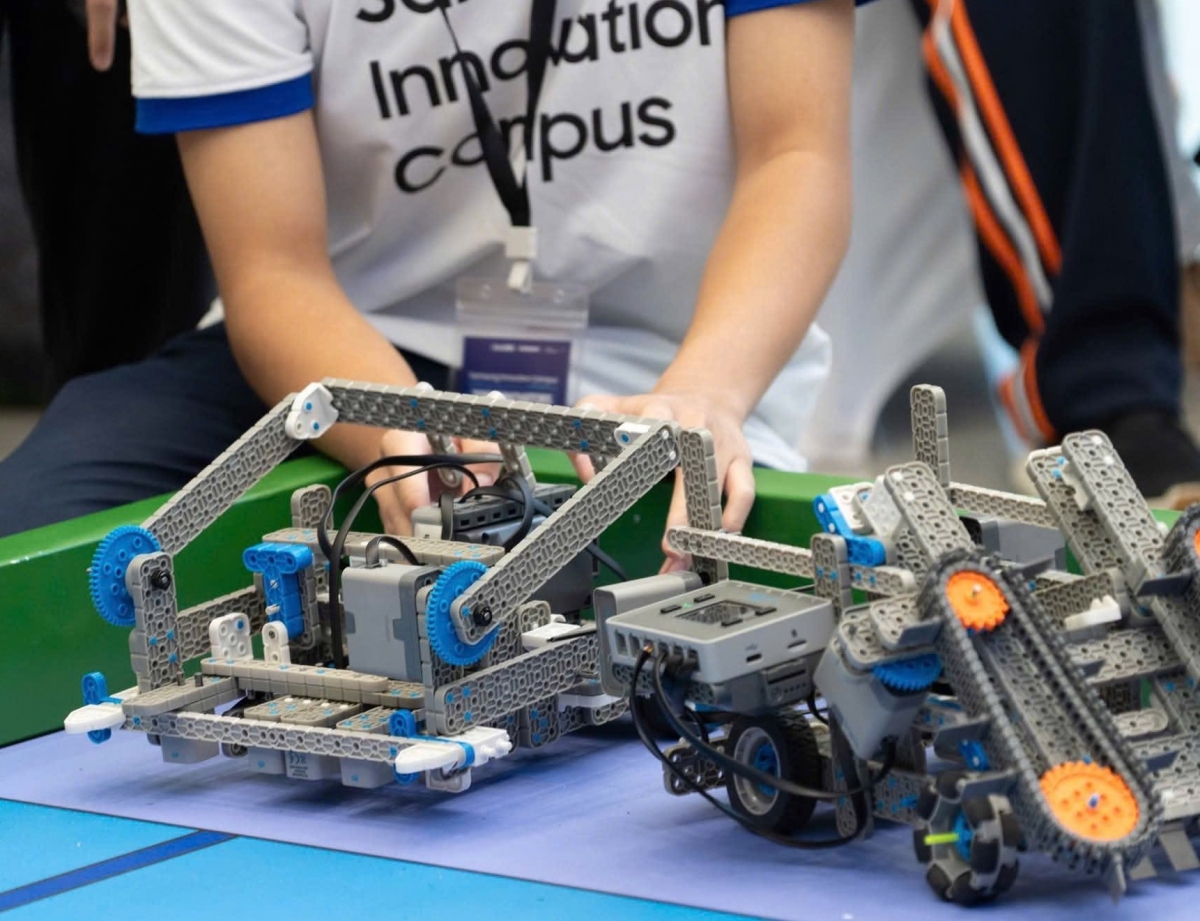 Câu lạc bộ Robotics Tạ Quang Bửu: Khơi nguồn đam mê công nghệ cho các tài năng trẻ
