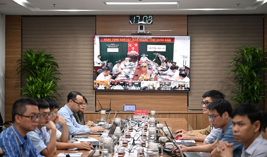Viettel kích hoạt mạng lưới ứng phó cấp cao nhất, bảo đảm thông tin thông suốt trước bão số 13
