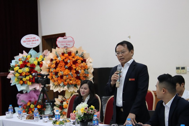 Tạp chí Công nghiệp Nông Thôn: Tọa đàm “Kết nối đào tạo và phát triển nguồn nhân lực bền vững”