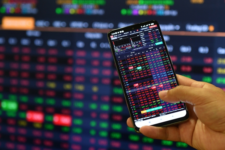 Nhận định phiên giao dịch ngày 14/11: Ưu tiên chiến lược đầu tư ngắn hạn