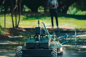 Lucid Bots ra mắt robot rửa áp lực cao tự hành hoàn toàn đầu tiên trong ngành