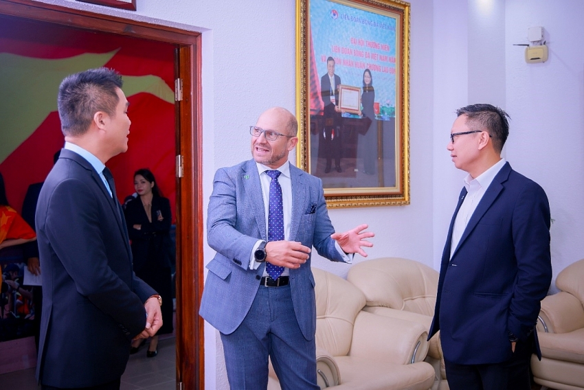 Herbalife Vietnam đồng hành cùng Liên Đoàn Bóng Đá Việt Nam