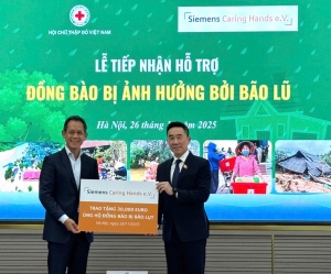 Siemens Caring Hands quyên góp 30.000 EUR hỗ trợ khắc phục hậu quả lũ lụt và sạt lở đất tại Việt Nam