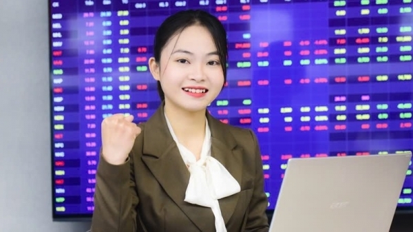 Thị trường chứng khoán ngày 1/12: VN-Index vượt 1.700 điểm, dòng tiền đổ mạnh vào họ Vingroup