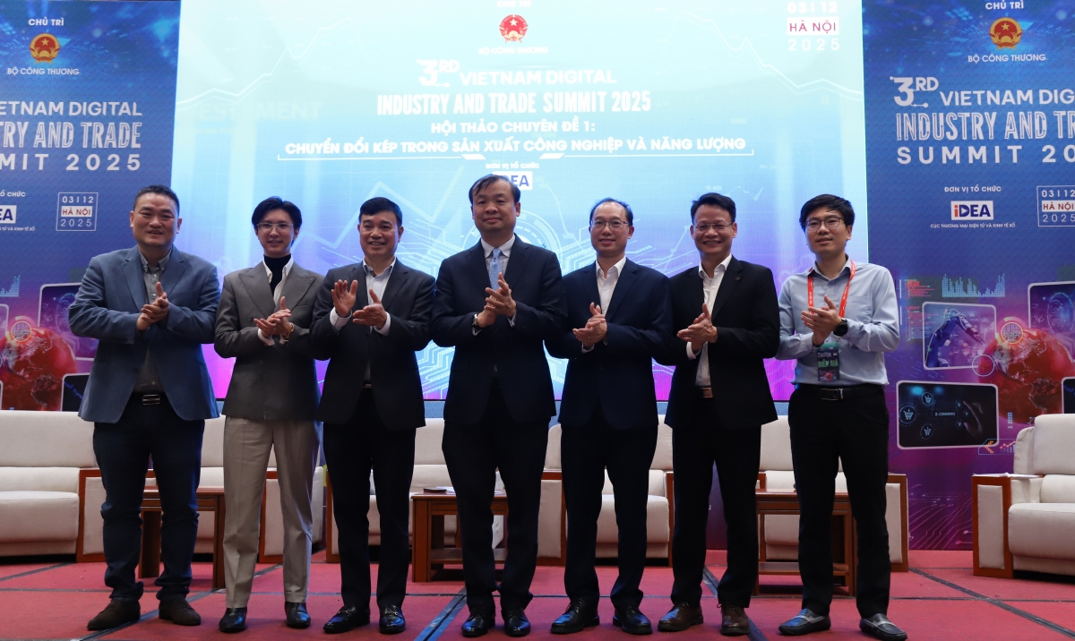 Ngành công nghiệp và năng lượng chung tay giải bài toán chuyển đổi kép