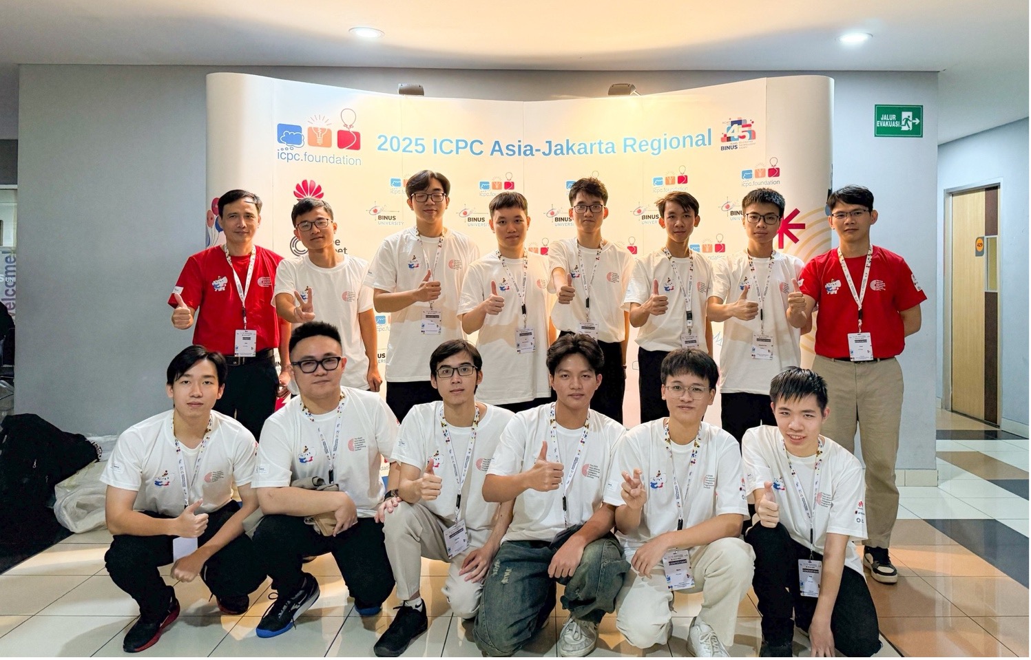 Hơn 800 sinh viên CNTT - AI hội tụ tại TP.HCM tranh tài mùa giải OLP, OlpAI, Procon và ICPC Asia Ho Chi Minh City 2025