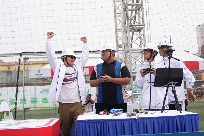 Sôi động chung kết Cuộc thi Sáng tạo UAV 2025 - Cup PV GAS Vùng trời quê hương