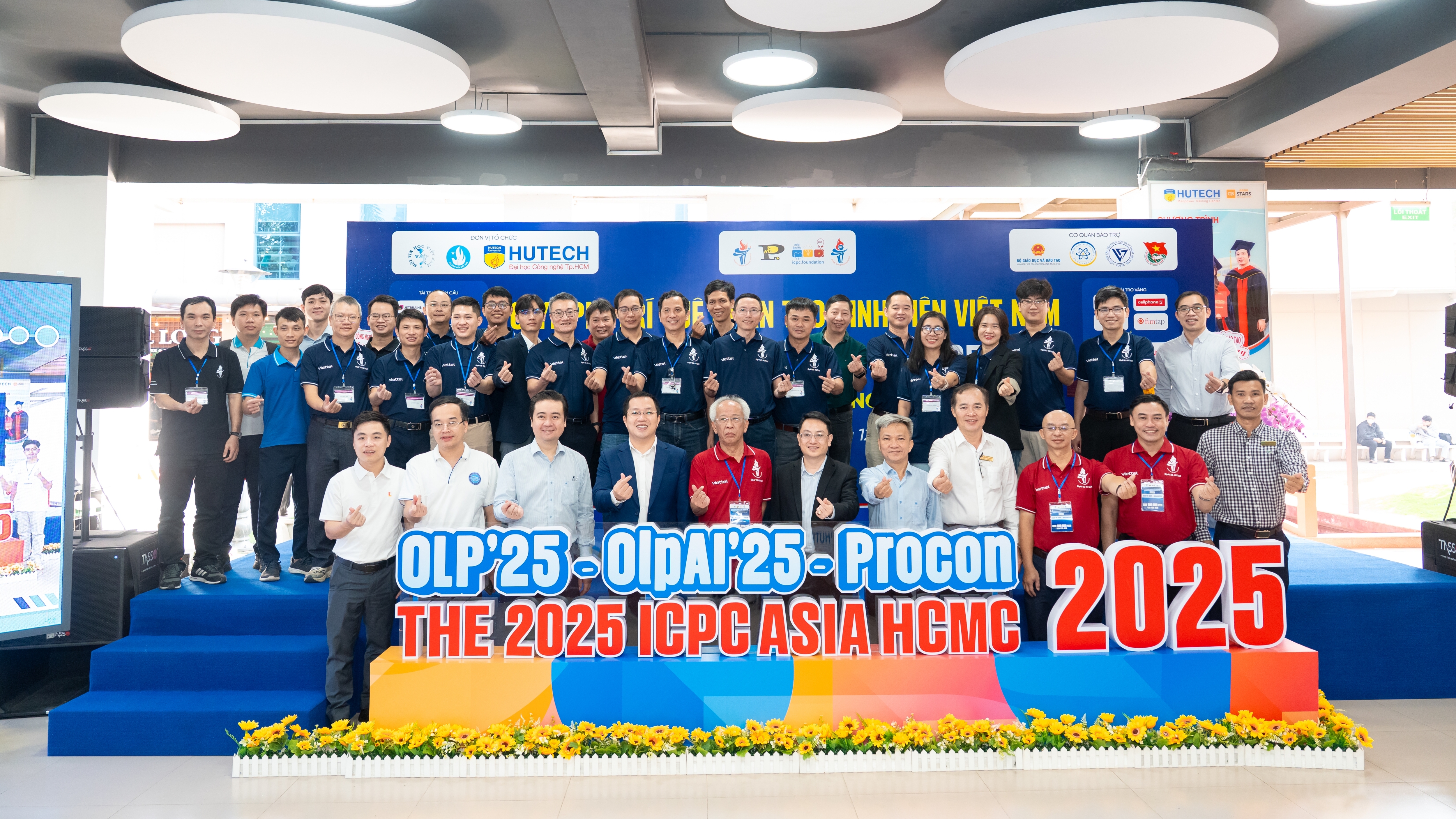 Gần 200 sinh viên bước vào kỳ thi Olympic Trí tuệ nhân tạo Sinh viên Việt Nam lần đầu tiên