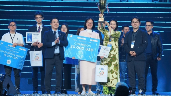 Ý tưởng nuôi cấy mô dừa, tối ưu sạc EV và chuyển đổi số doanh nghiệp dẫn đầu TECHFEST 2025