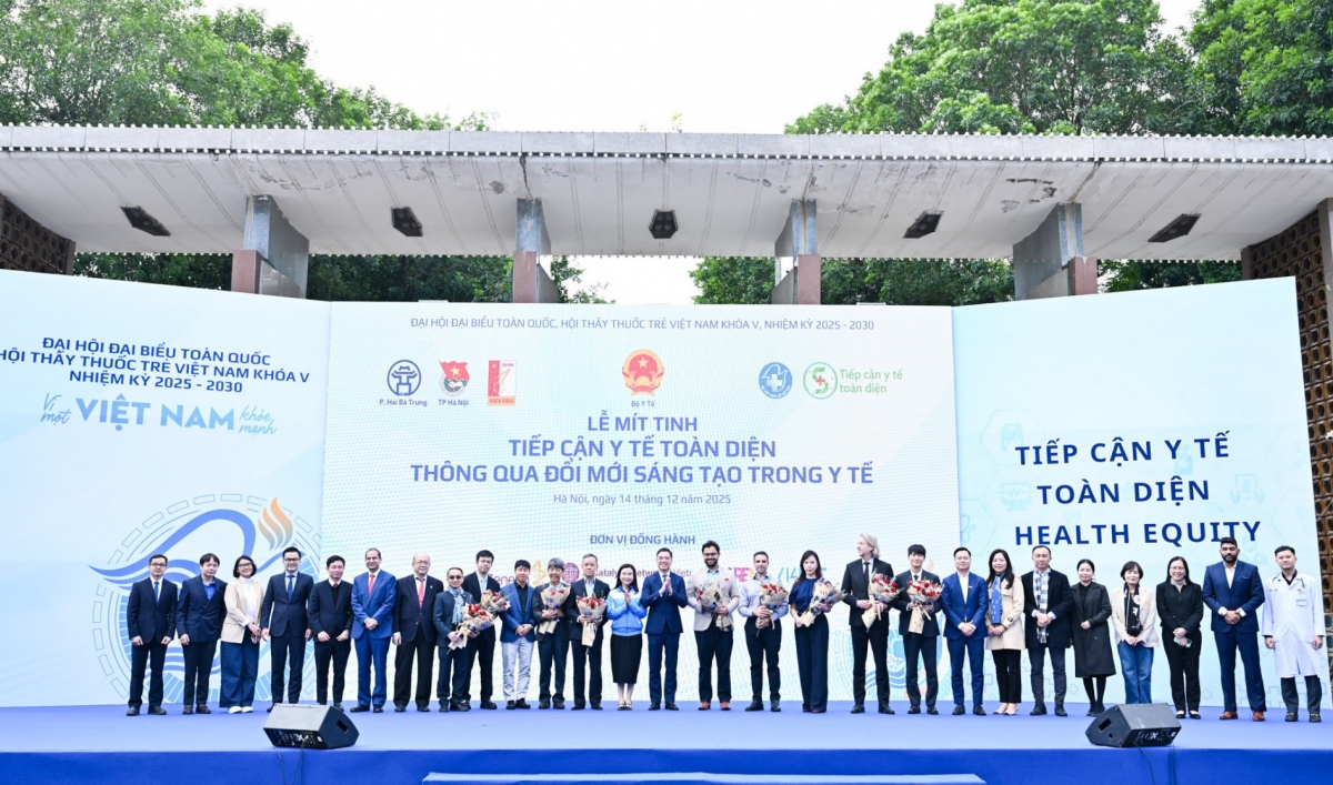 Tập đoàn AstraZeneca và HUST hợp tác chiến lược, thành lập Trung tâm Đổi mới sáng tạo Y tế AZ-HUST