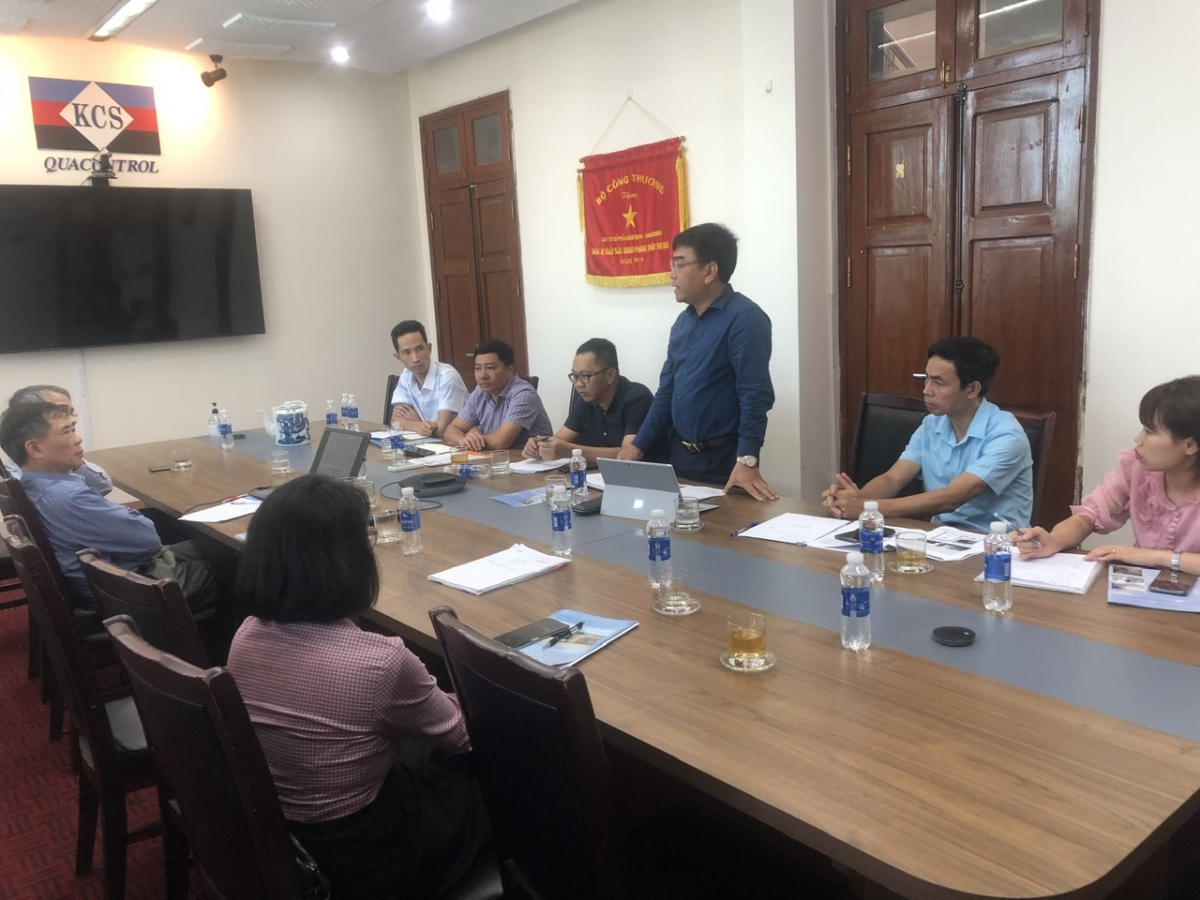 Nghiên cứu chế tạo thiết bị phân tích hàm lượng nguyên tố và đo chất lượng nguyên vật liệu bằng kỹ thuật phân tích kích hoạt Nơtron-Gamma tức thời (PGNAA) ở Việt Nam