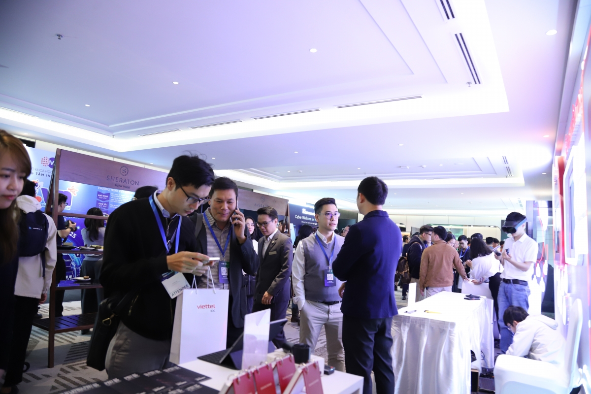 Internet Day 2025 hướng tới kiến tạo nền tảng số tin cậy cho người dùng Việt Nam