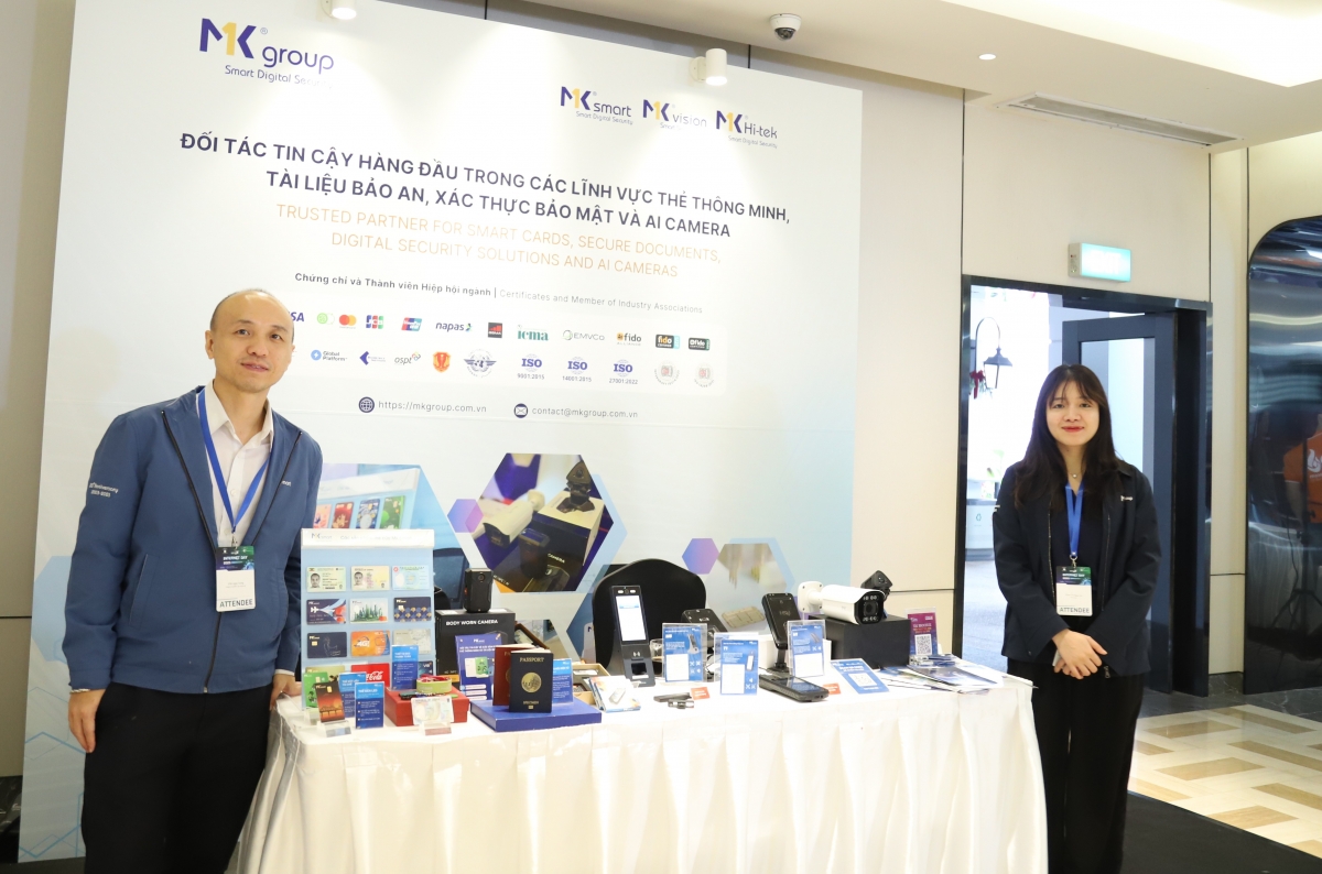 Internet Day 2025 hướng tới kiến tạo nền tảng số tin cậy cho người dùng Việt Nam