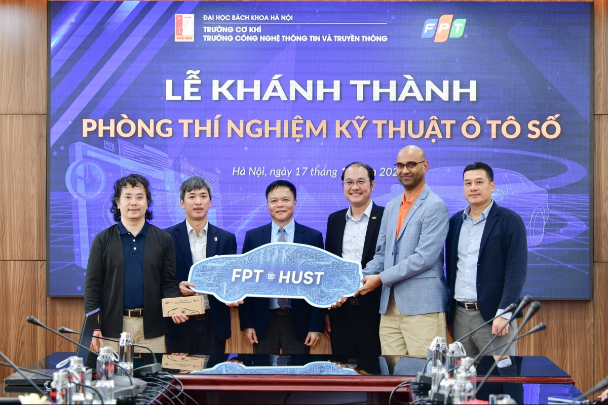 Đại học Bách khoa Hà Nội và FPT khánh thành phòng thí nghiệm Kỹ thuật Ô tô số