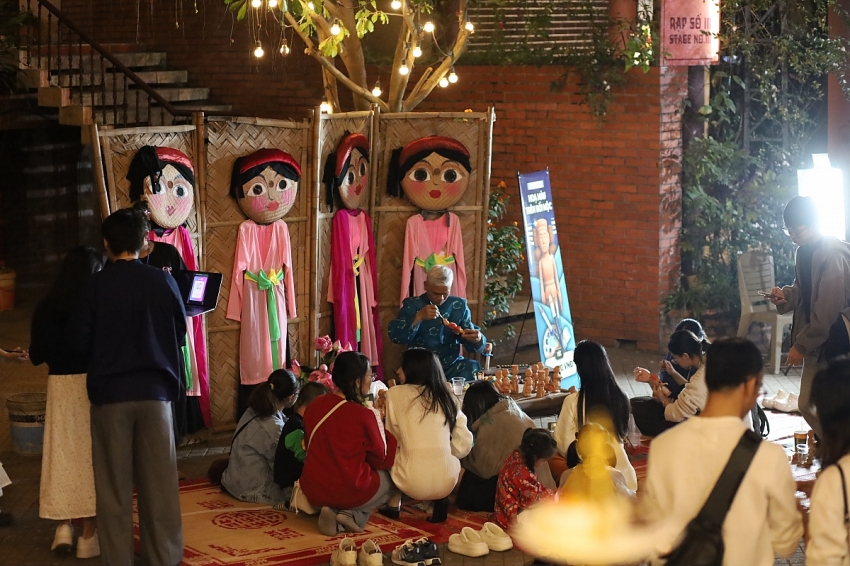 RỐICONIC: Đưa múa rối truyền thống đến gần Gen Z