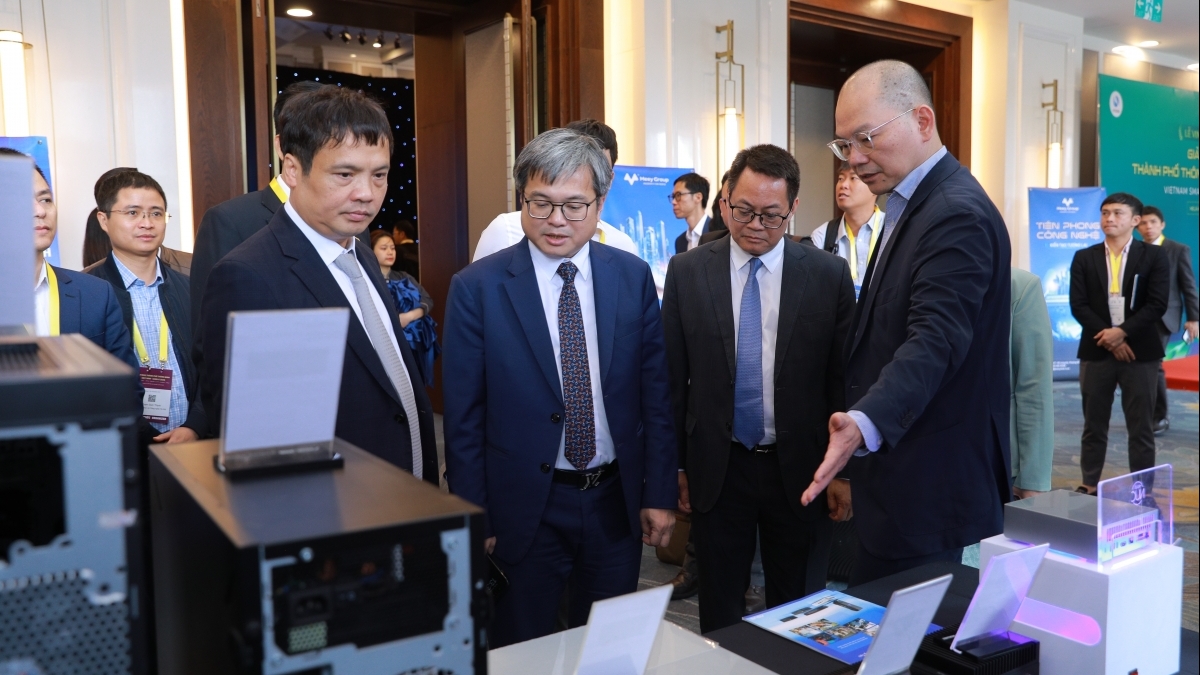 Hà Nội định hình đô thị xanh - thông minh vận hành bằng AI, lấy người dân làm trung tâm