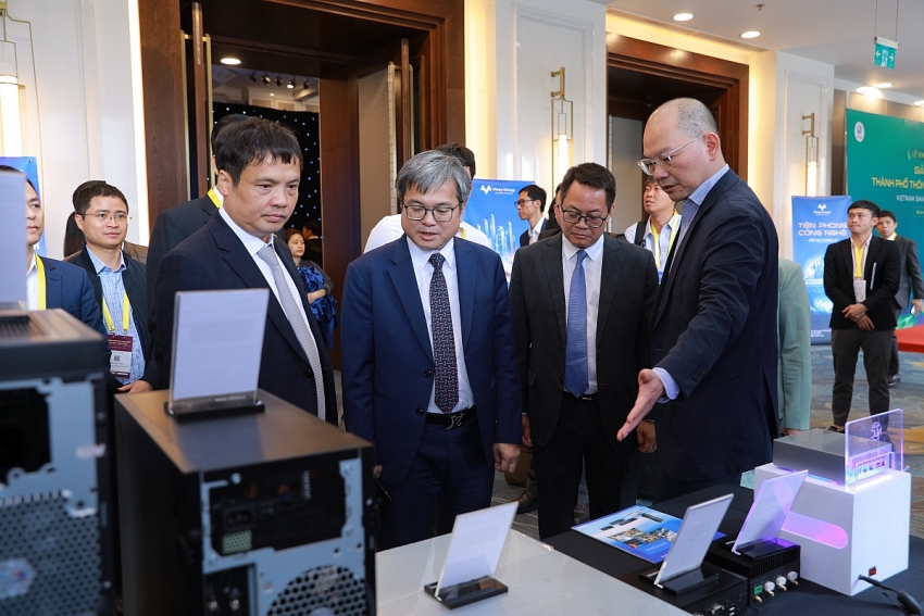 Hà Nội định hình đô thị xanh - thông minh vận hành bằng AI, lấy người dân làm trung tâm