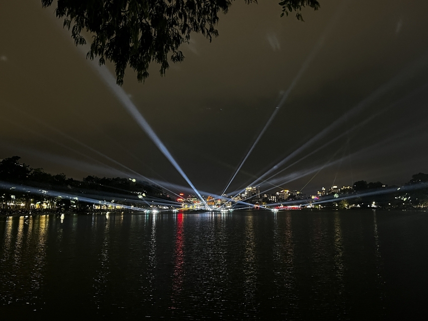 Hà Nội ra mắt Không gian Chiếu sáng Nghệ thuật Hồ Gươm - Tháp Rùa