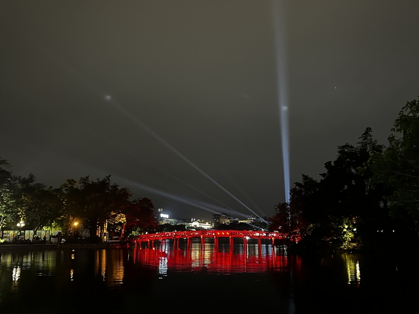 Hà Nội ra mắt Không gian Chiếu sáng Nghệ thuật Hồ Gươm - Tháp Rùa