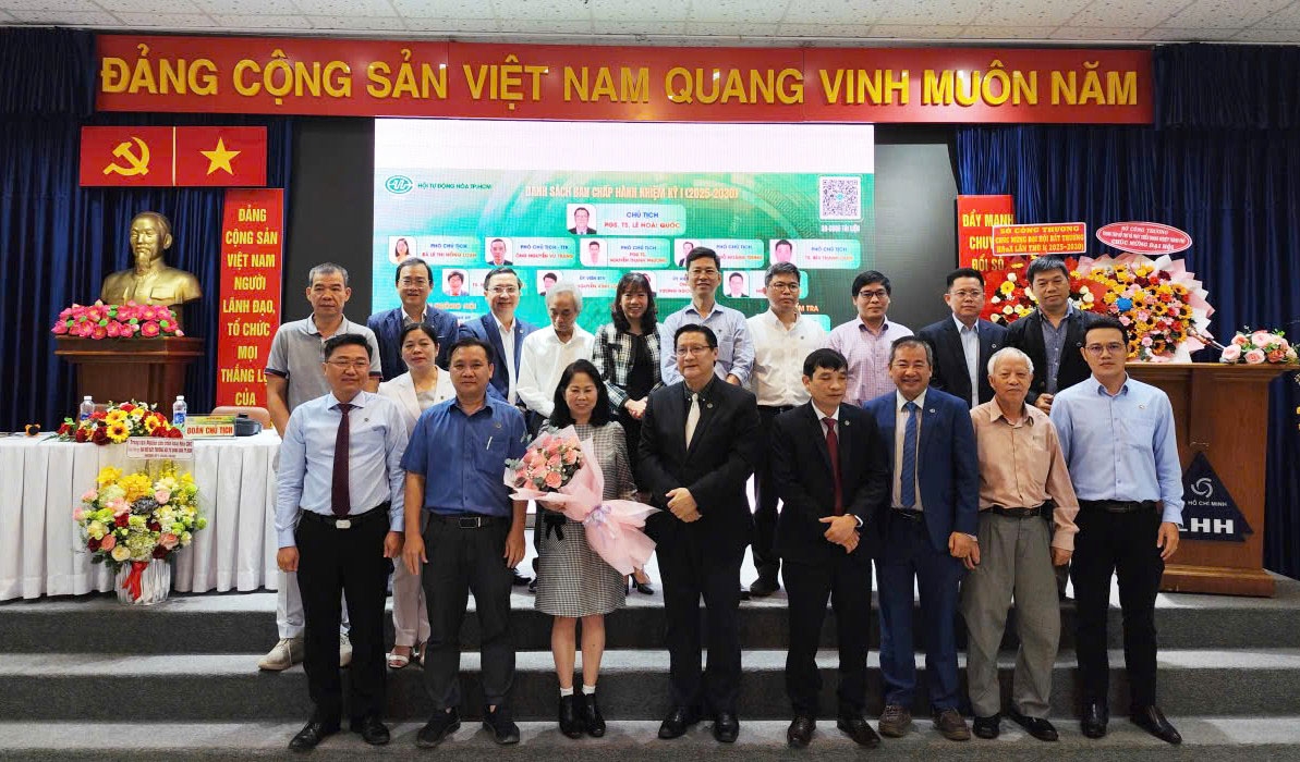 PGS. TS Lê Hoài Quốc tiếp tục được bầu làm Chủ tịch Hội Tự động hóa Thành phố Hồ Chí Minh