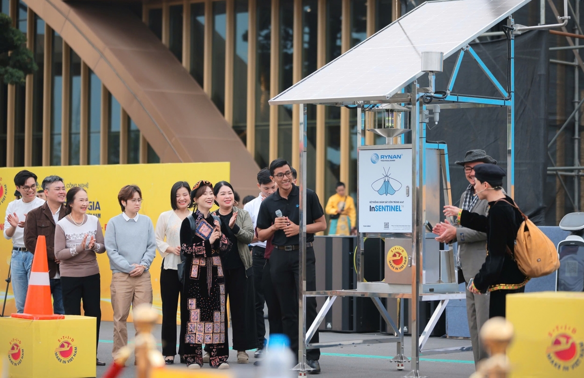 Trình diễn công nghệ xem được, chạm được, kiểm chứng được tại Make in Vietnam 2025