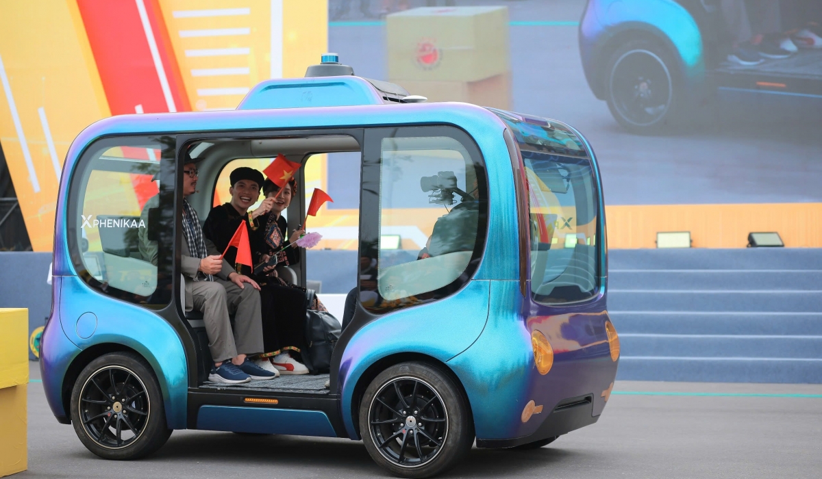 Trình diễn công nghệ xem được, chạm được, kiểm chứng được tại Make in Vietnam 2025