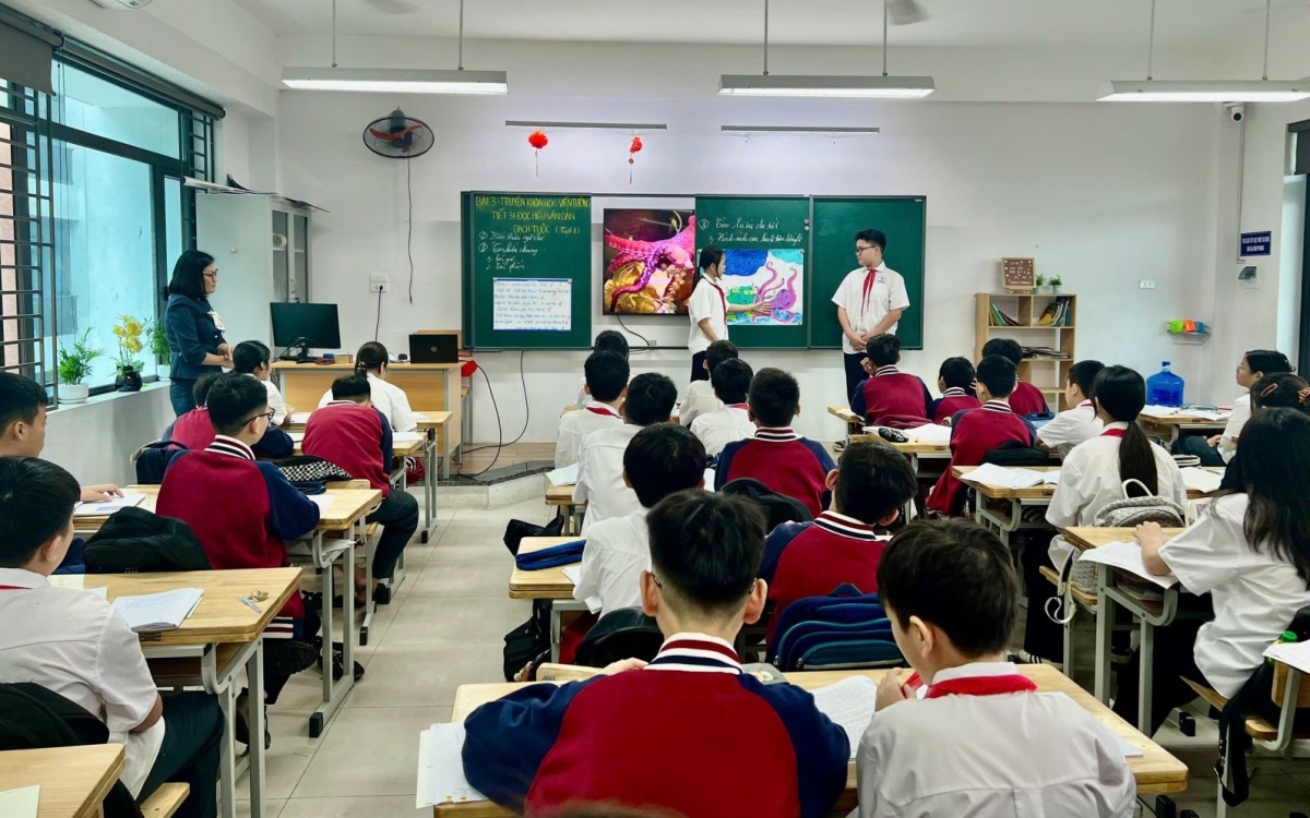 Bộ GDĐT đẩy mạnh 4 nhóm nhiệm vụ, giải pháp trọng tâm triển khai bộ SGK dùng chung