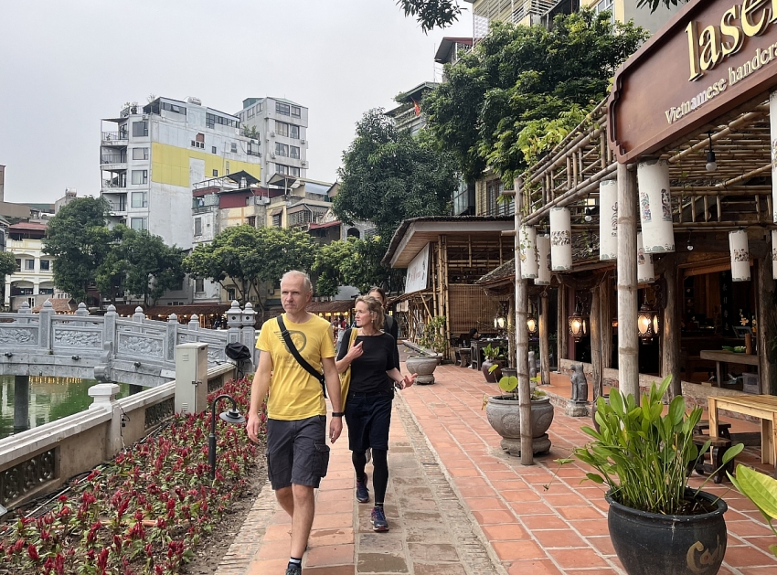 Du lịch Việt Nam lập kỷ lục mới: Gần 21,2 triệu lượt khách quốc tế trong năm 2025