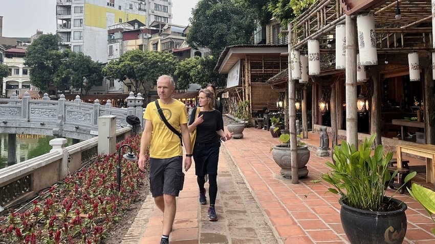 Du lịch Việt Nam lập kỷ lục mới: Gần 21,2 triệu lượt khách quốc tế trong năm 2025