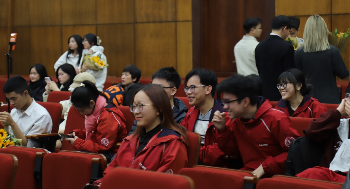 'Sinh viên 5 tốt' hội tụ năng lực, phẩm chất và tiêu chí cần có của một công dân số