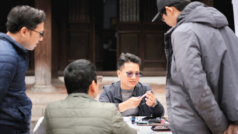 Chuyện mài ngòi, giữ chữ